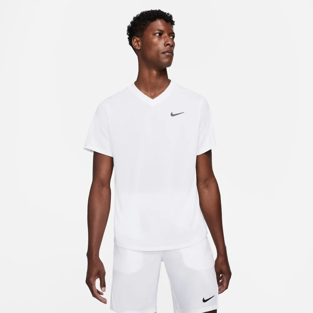 Camiseta Nike Court Dri FIT Victory Masculino — Branco