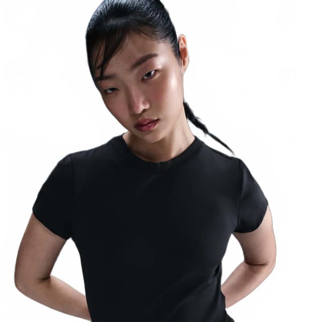 Camiseta Nike Advance Feminino — Preto